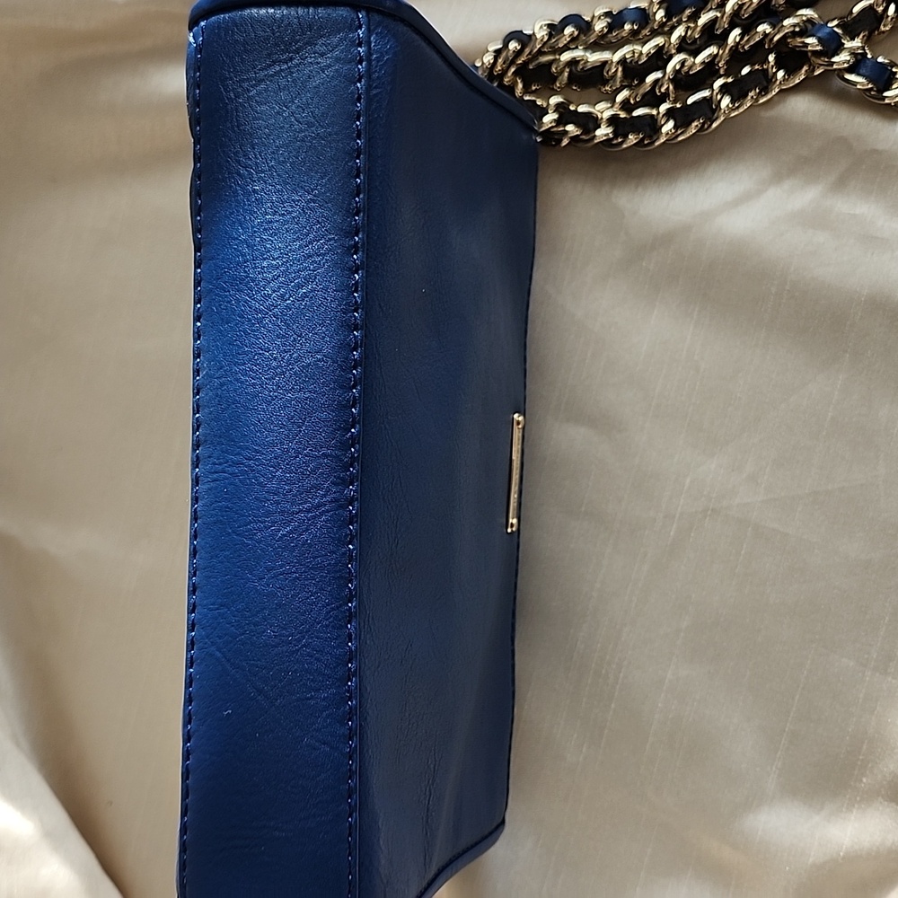 Rebecca Minkoff Ex Cond Light Navy Leather Quilted Crossbody Bag, $75 - Picture 12 of 15